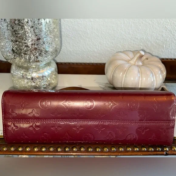 💯AUTHENTIC LOUIS VUITTON ROXBURY AMARANTE VERNIS DRIVE 2WAY SHOULDER BAG/CLUTCH - Picture 15 of 16